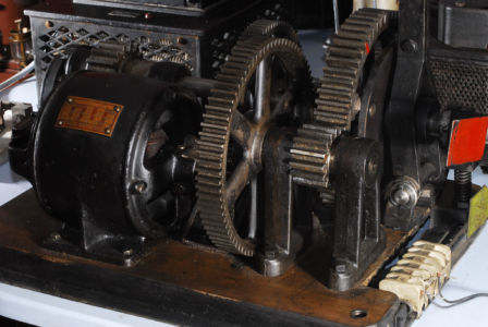 Foto eines Bergmann-Berlin Gleichstrommotors, Typ NM 1/4 mit Getriebe