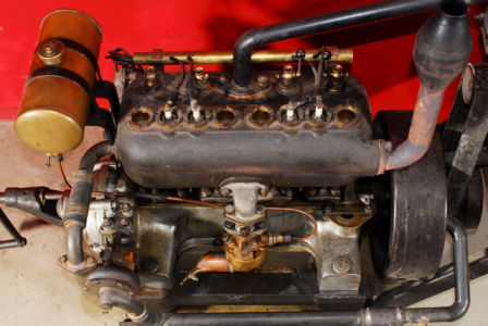 Foto eines Breuer Vierzylindermotors
