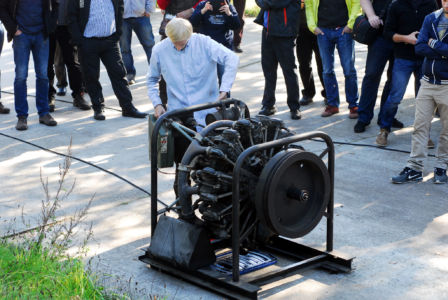 Vorführung Sternmotor Foto von der Vorbereitung zur Vorführung eines Sternmotors