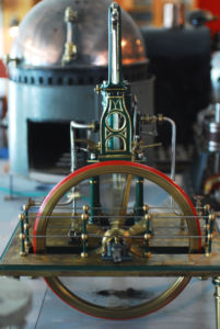 Dampfmaschine Modell Foto einer Dampfmaschine Modell